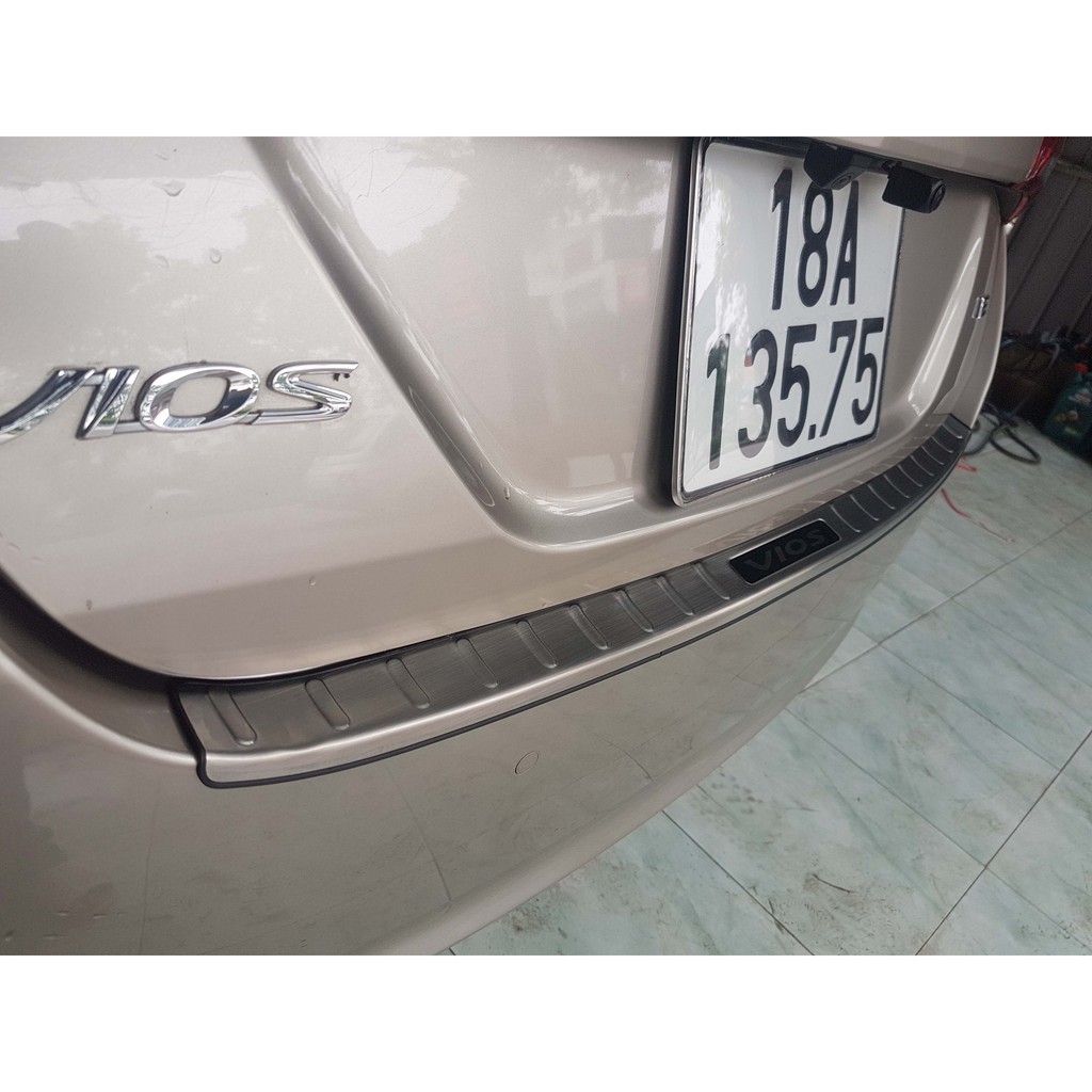 Chống trầy cốp ngoài xe VIOS 2019 2020 2021 mẫu inox