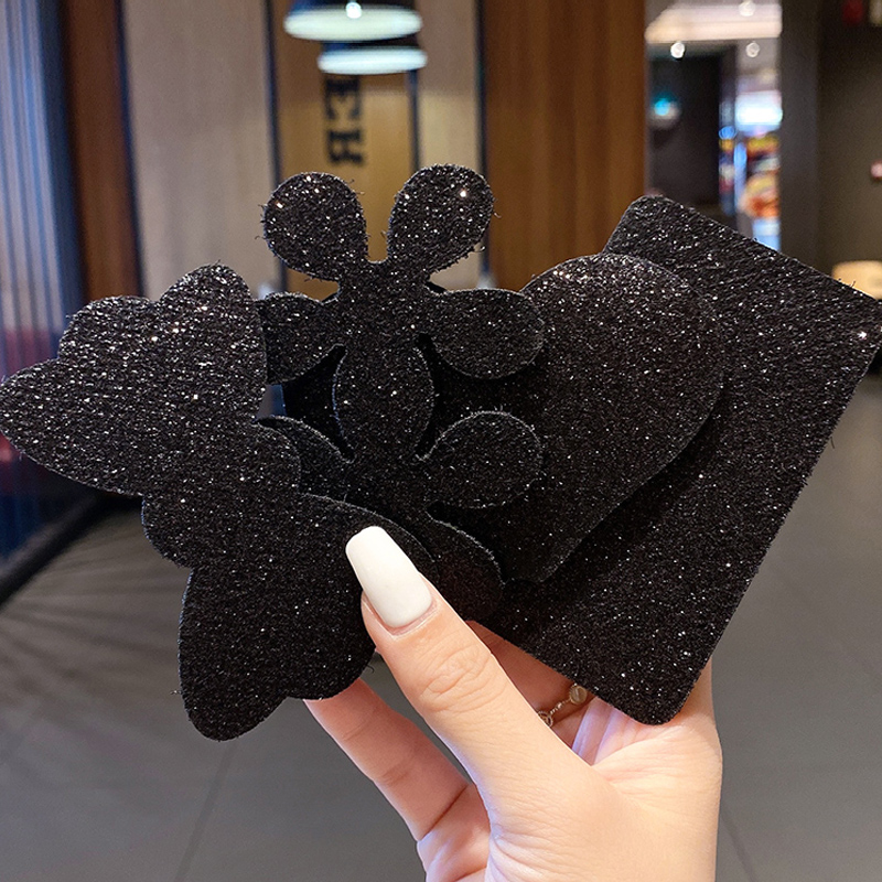 Kẹp dán tóc mái màu đen phong cách Hàn Quốc đơn giản cho nữ