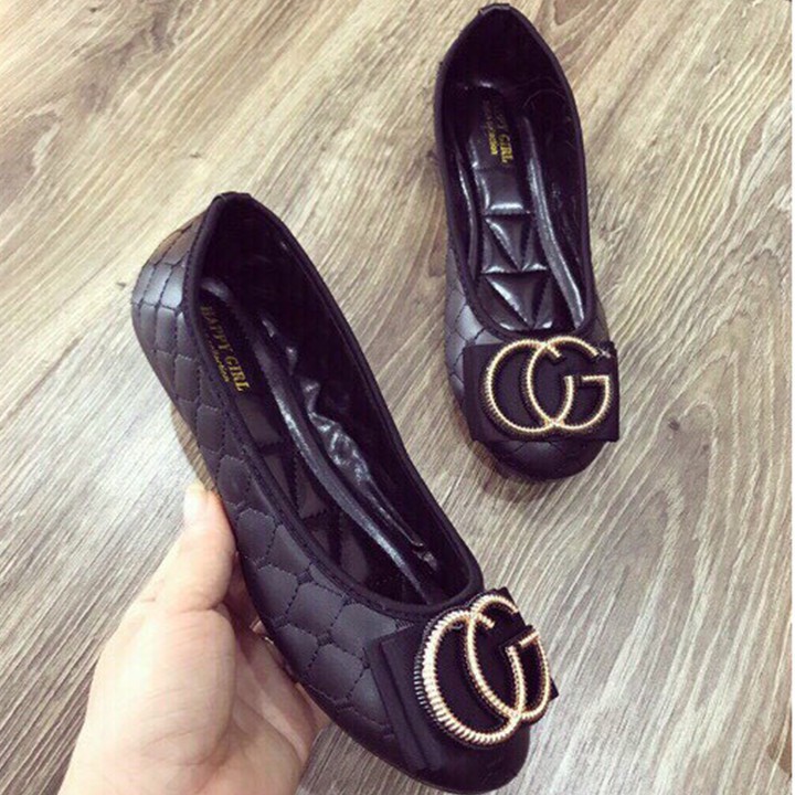 Giày nữ đế bệt búp bê trần da đính họa tiết CC êm chân | BigBuy360 - bigbuy360.vn