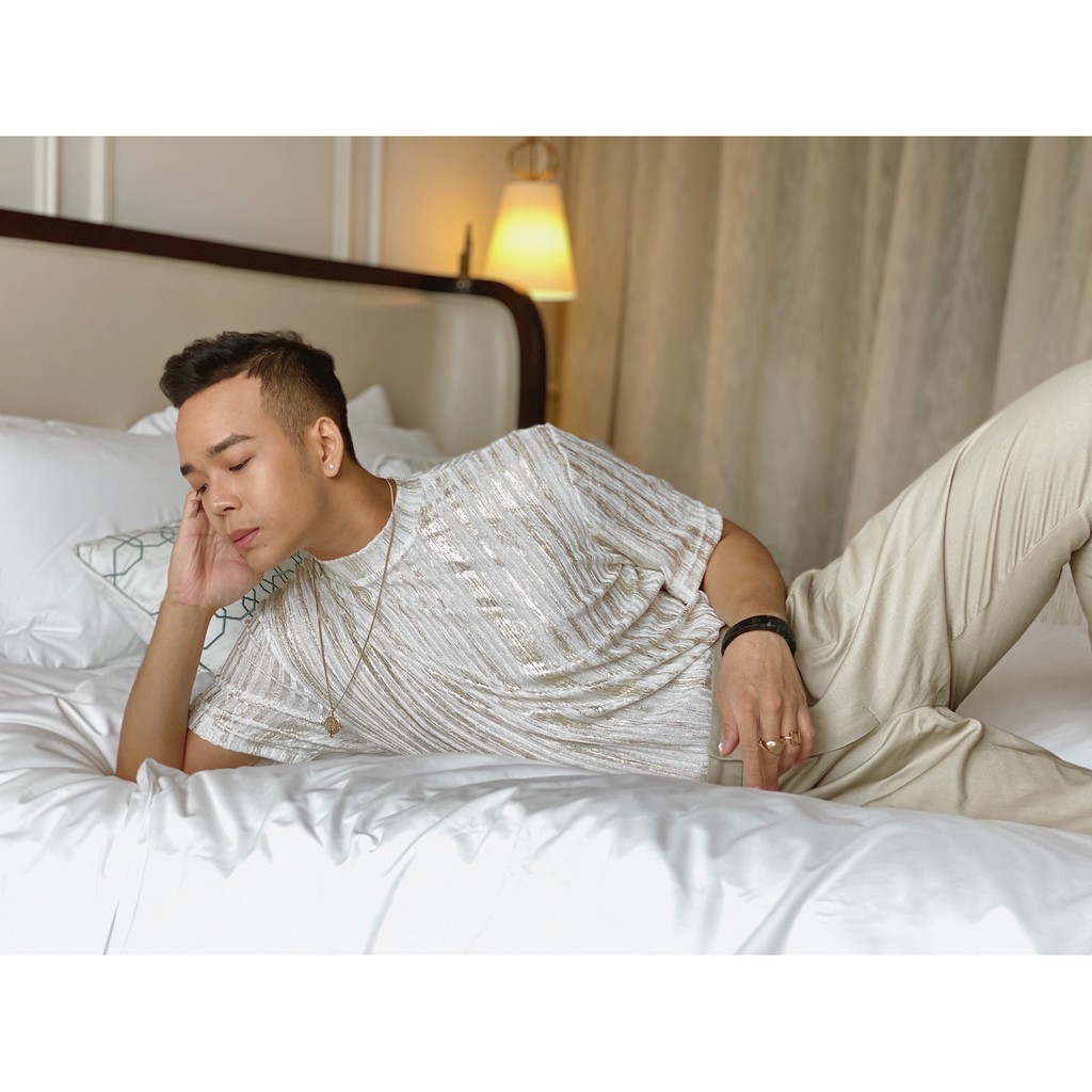 Áo Thun Tay Ngắn Trắng Gold