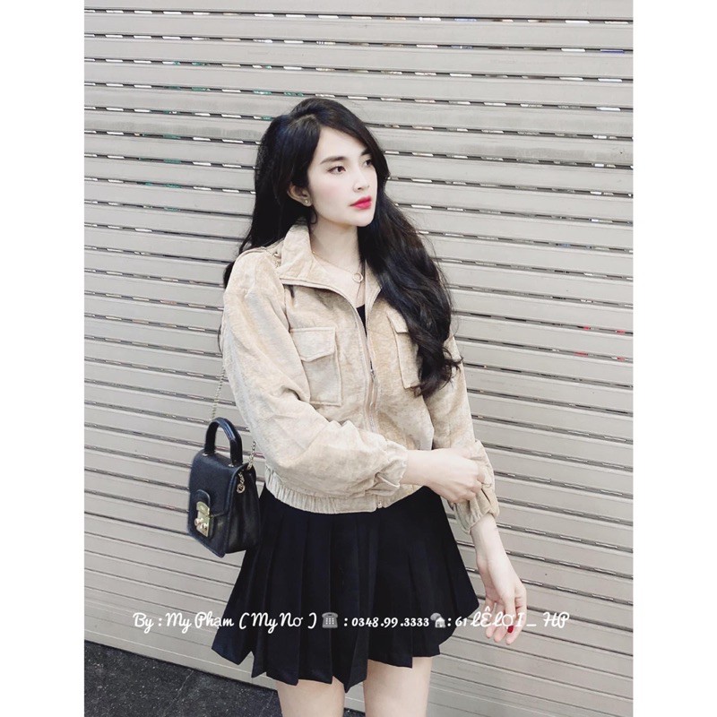 Áo khoác dạ nhung.