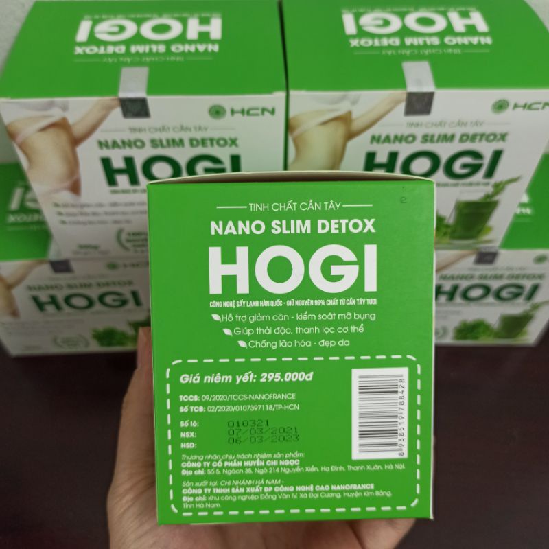 Bột cần tây Hogi sấy lạnh hộp 20 gói, hỗ trợ giảm cân, kiểm soát mỡ bụng, thanh lọc cơ thể, đẹp da, chống lão hoá