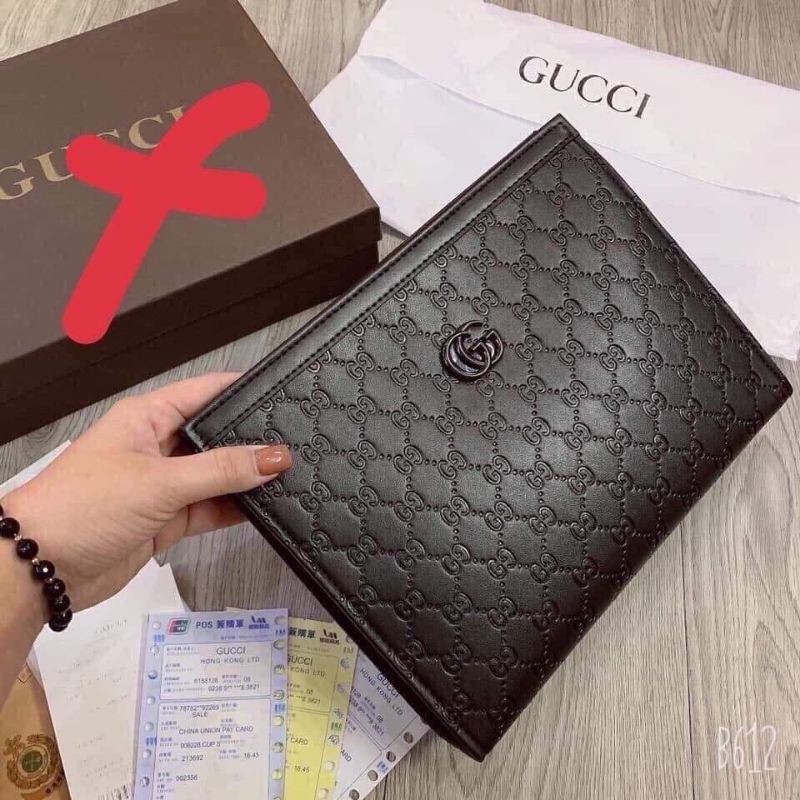 ví cầm tay  Gucci size lớn