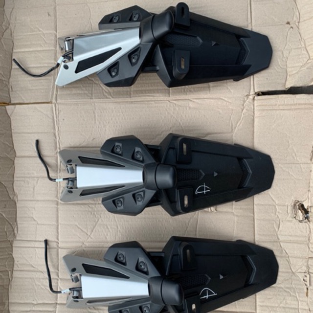 Đuôi biển số zin exciter 150 mới 100%