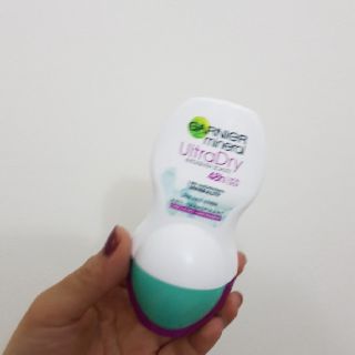 Lăn khử mùi Garnier Mineral Invisible 48h