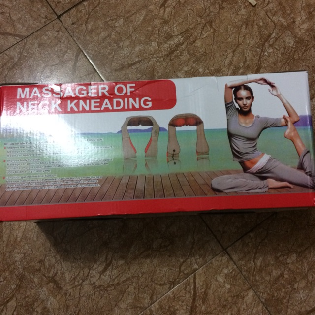 Máy massager NECk KNEADING, siêu giảm giá chỉ còn 275k 1 sản phẩm.