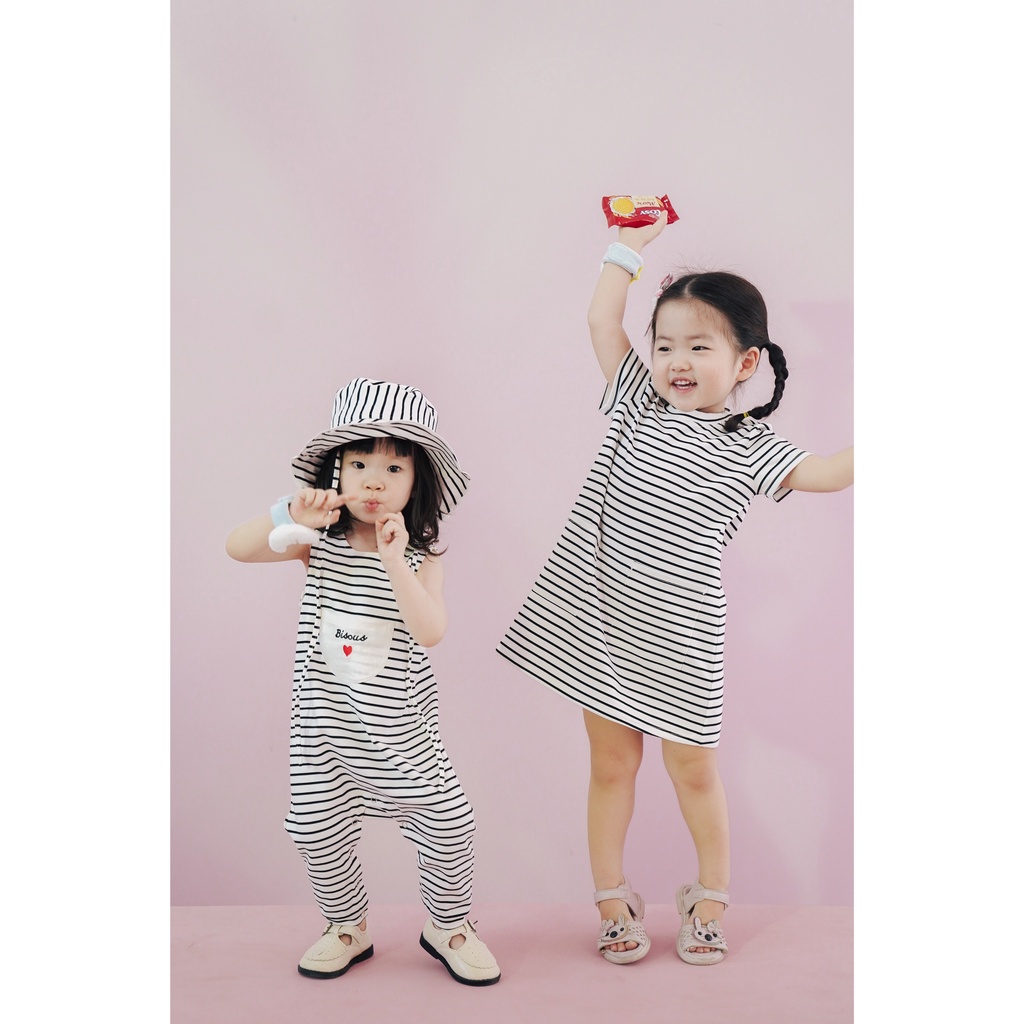 Bộ jumpsuit cotton sọc trắng đen Zebra lalalune dành cho bé