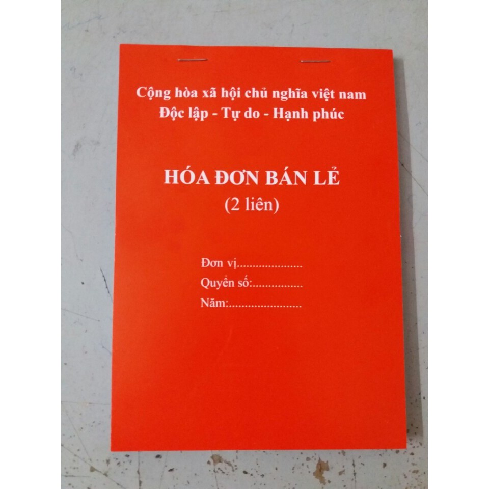Hóa đơn bán lẻ 2 liên cacbon 100 tờ -A5