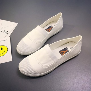 Giày slip on nữ