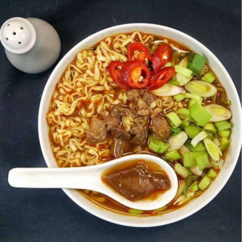 Mì nước Sutah bò cay Hàn Quốc 120g