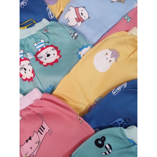 Quần chục cho bé trong mùa mưa