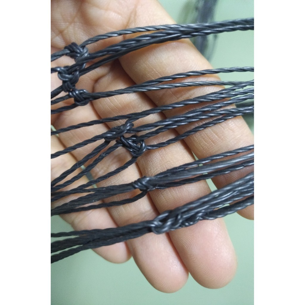 Lưới mắt cáo dùng làm giàn cây leo, màu đen, ô lưới to 20x20cm, khổ ngang rộng 2 mét