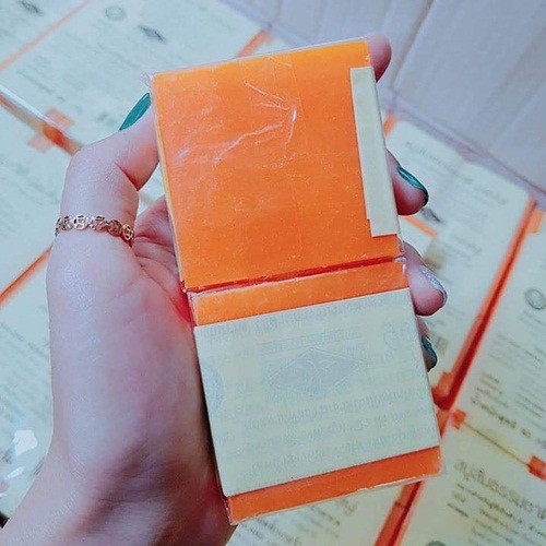 Xà phòng nghệ cam trắng da mụn thâm Thái Lan