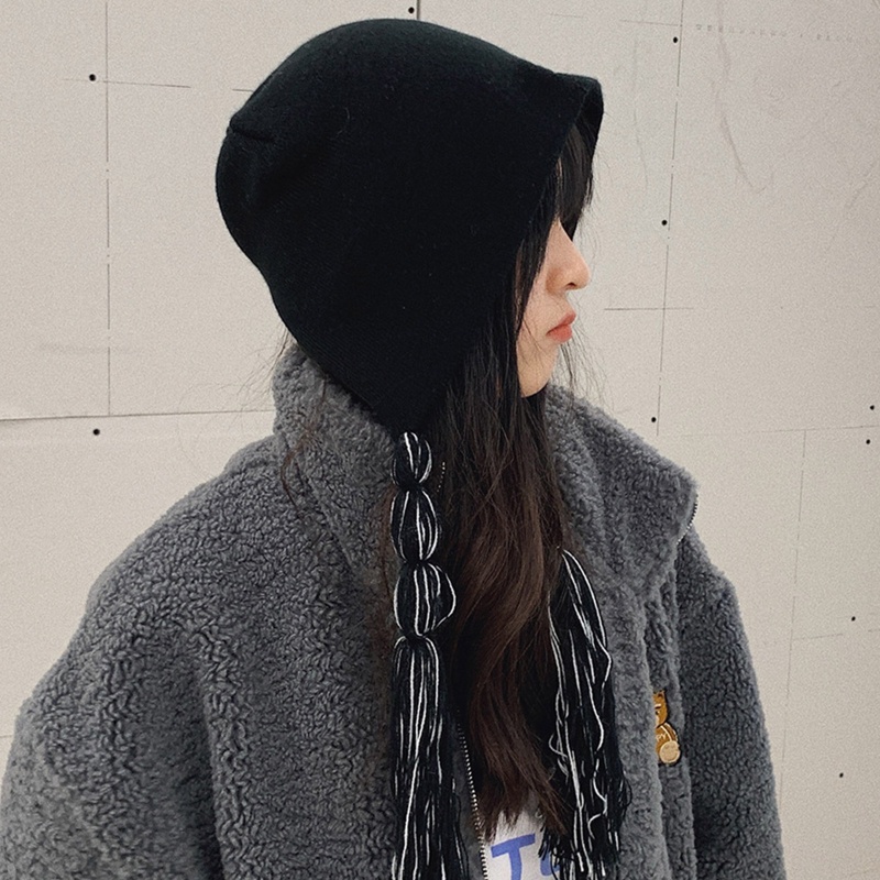 Mũ Chống Gió Mùa Đông Thêu Họa Tiết Cho Nữ