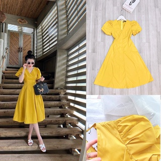 Đầm xòe vàng cổ v tay ngắn bồng dn559