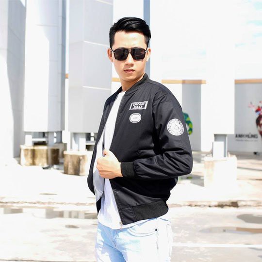 Áo Khoác Kaki Nam Màu Đen Chicago Bull