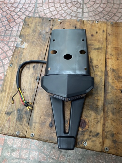 Đèn hậu tích hợp xi nhan