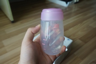 HÚT SỮA CẦM TAY UNIMOM