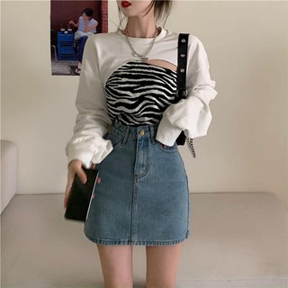 ÁO TRẮNG DÀI TAY KHOÉT NGỰC PHỐI CROPTOP NGỰC VẰN