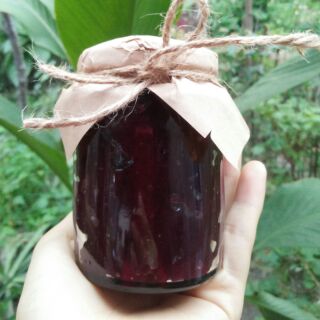 Mứt atiso đỏ mịn ( hibiscus jam) chua ngọt vị thanh nhẹ ít đường hoàn toàn tự nhiên.