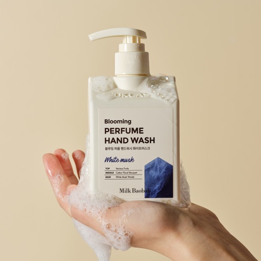 Set 3 chai nước rửa tay diệt khuẩn, lưu hương nước hoa Milk Baobab Hàn Quốc 250ml