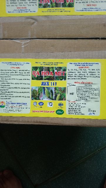 Phân bón lá ra hoa mít 500ml