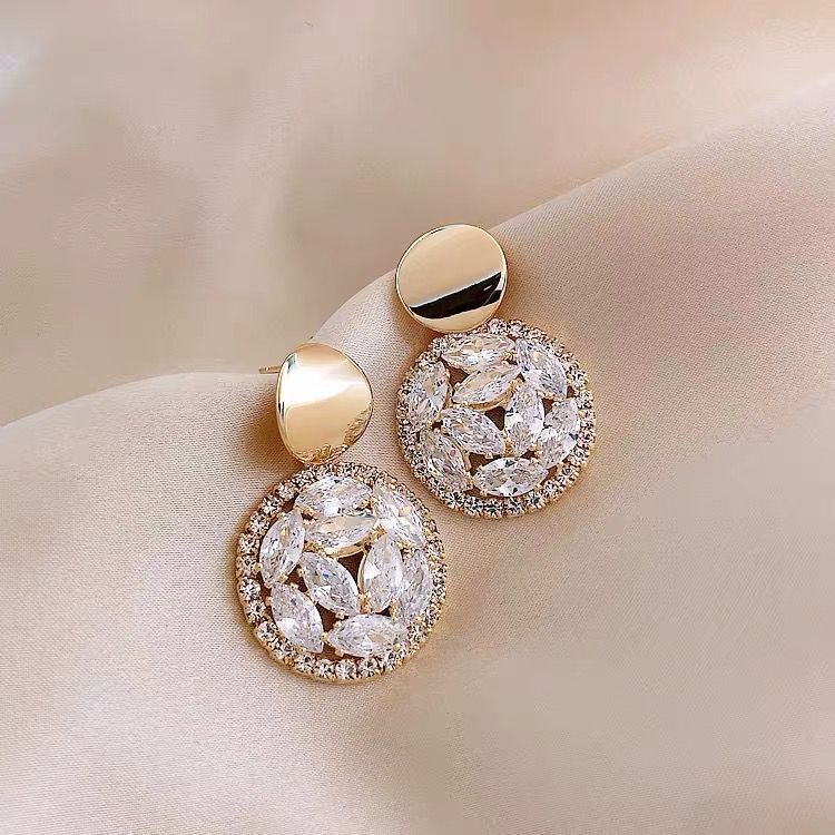 Khuyên Tai Tròn Đính Đá Thời Trang Thanh Lịch Dành Cho Nữ