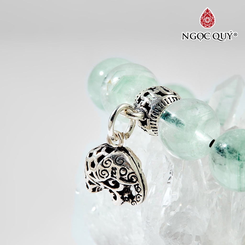 Vòng tay TA xanh charm voi - Ngọc Quý