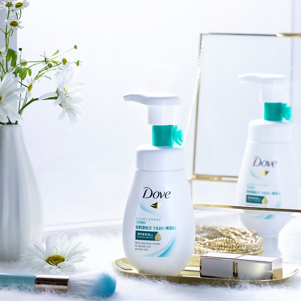 Sữa Rửa Mặt Dove 160ml Dạng Bọt Mịn Tinh Chất Serum Sạch Sâu Dưỡng Ẩm Dove Beauty Serum Facial Cleansing Mousse 160ml