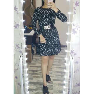 Đầm body tay dài chấm bi đuôi cá