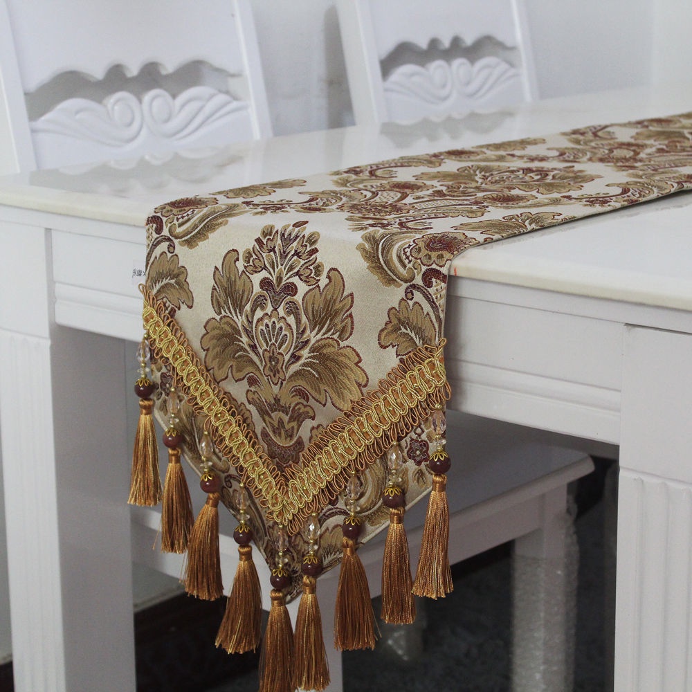 Khăn trải bàn thêu họa tiết phong cách Âu Mỹ sang trọng