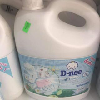 Nước giặt D-nee