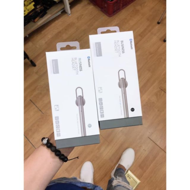 Tai nghe bluetooth ROMAN R701
