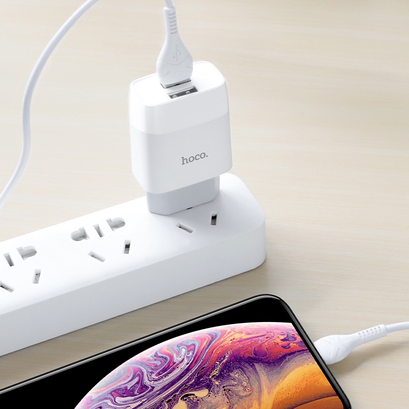Bộ sạc điện thoại HOCO C73A 2.4A 2 trong 1 / micro usb/type c tùy chọn dành cho điện thoại