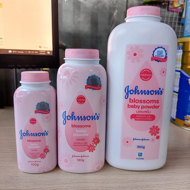 Phấn Rôm Johnson's Baby Powder Chai 380g