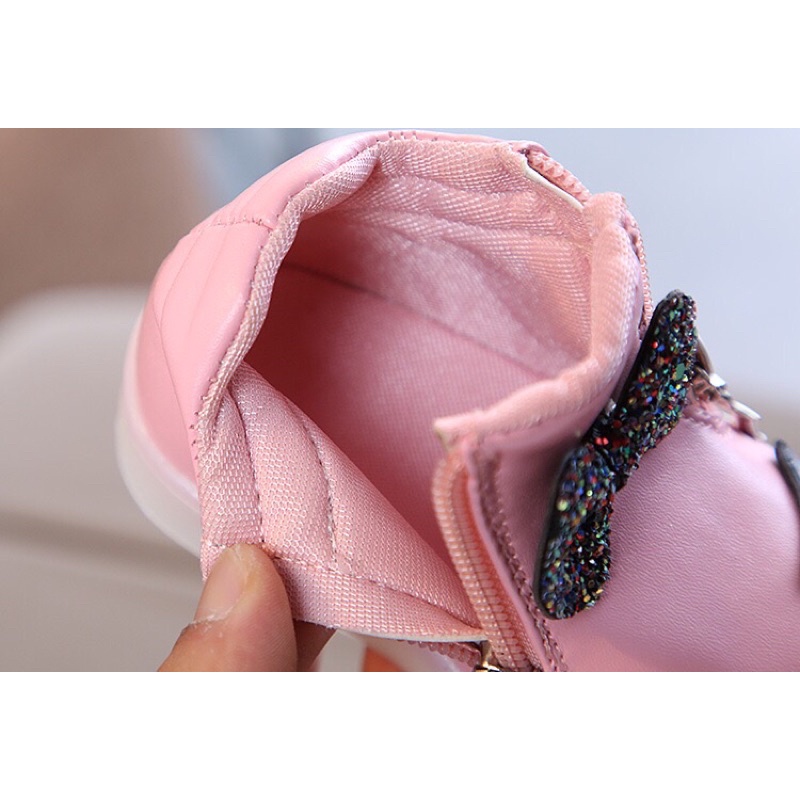 Giày bé gái có đèn nhấp nháy màu Hồng và Đỏ size 21-36 cho bé từ 2 -15 tuổi Giầy trẻ em phát sáng họa tiết dễ thương