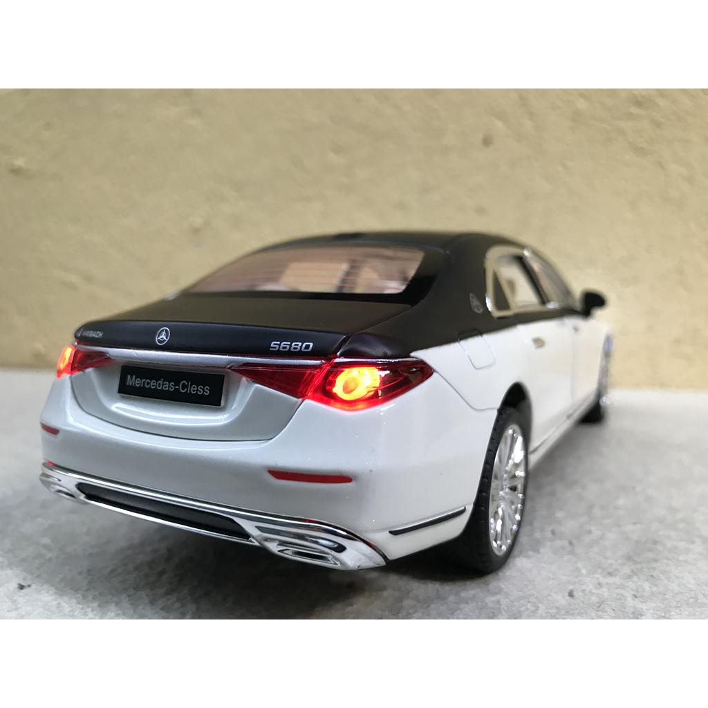 Mô hình xe ô tô Maybach S680 2022 1:24