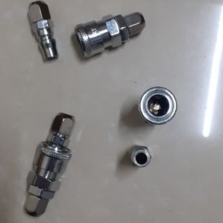 Đầu nối dây hơi với máy nén khí và súng