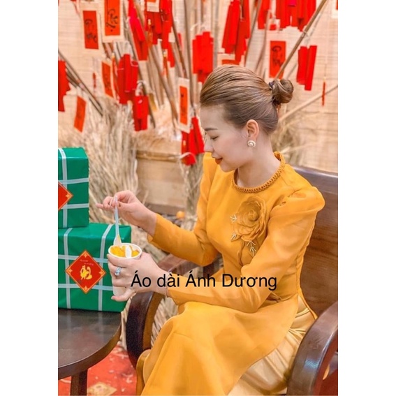 Áo dài voan tơ hoa ngực thiết kế