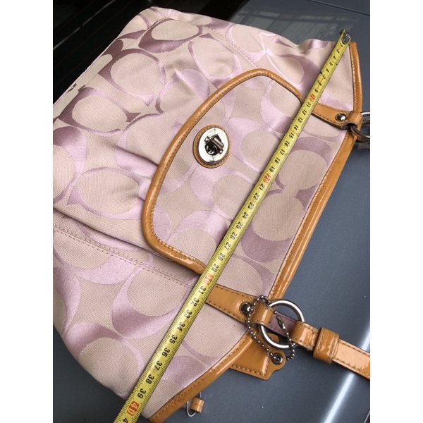 Túi chuẩn si.túi qua sử dụng. Khách vui lòng xem hình nếu muốn biết thêm thông tin sản phẩm mời khách vô chat nhé.Thanks