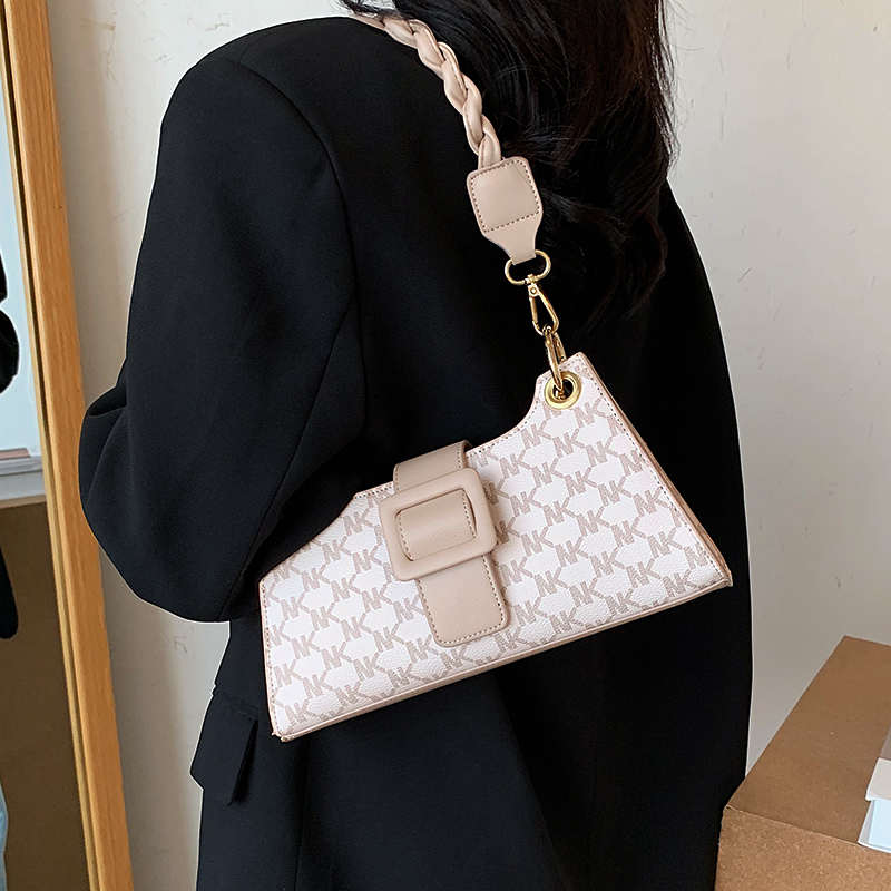 Túi xách đeo chéo IELGY thời trang dành cho nữ