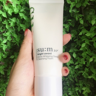 Sữa rửa mặt sum 37 bright award