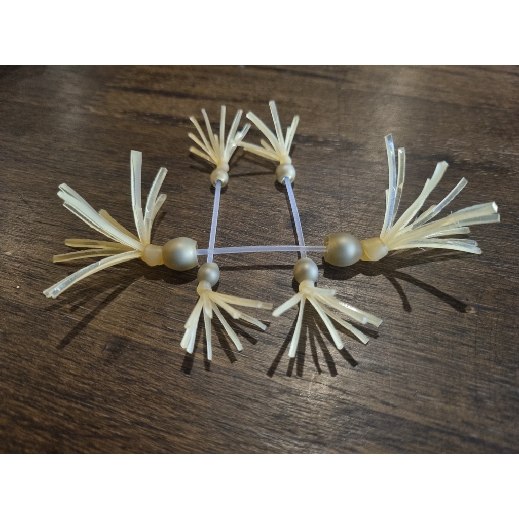 01 Khuyên Râu Bi Inox Thân Nhựa dài 38mm