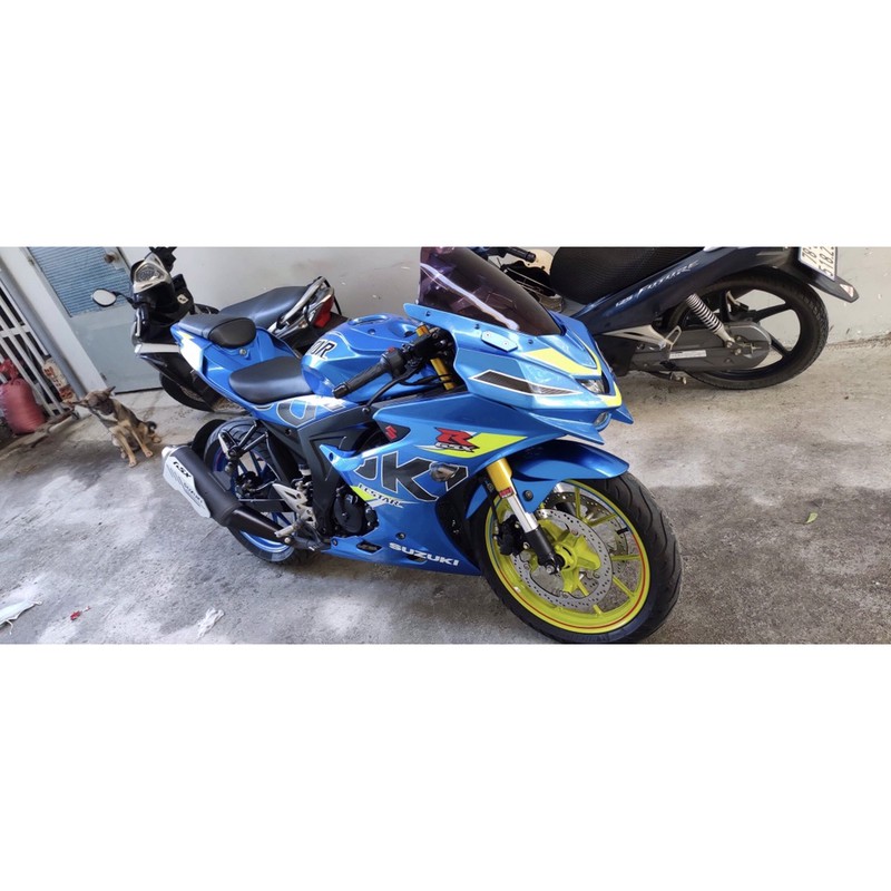 Bộ pát gắn 2 đĩa ( đĩa đôi) gsx r150 s150 không kèm đĩa