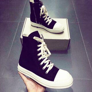Rick owen da cổ cao gaga