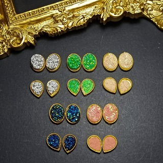 Charm đá xà cừ đính móng C040