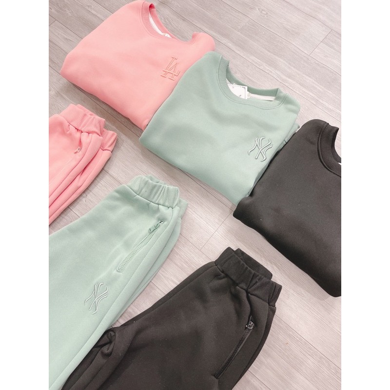 Bộ nỉ bông chui 3 màu cho nữ kèm khoá xịn xò