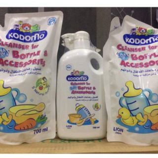 Combo 1 bình nước rửa Kodomo 750ml +  bịch 700ml kodomo