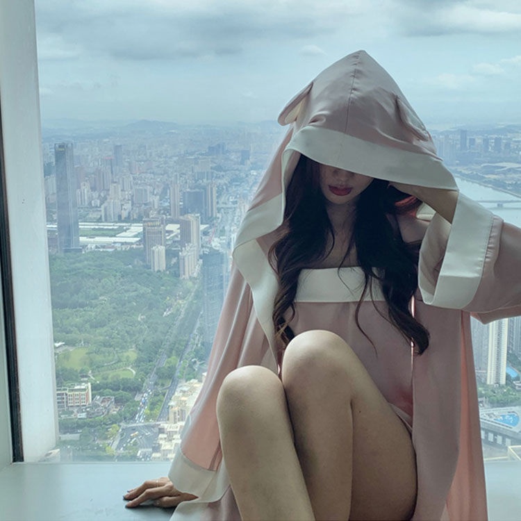 Đồ ngủ hai mảnh áo choàng hoặc đầm ngủ màu hồng gợi cảm thời trang mùa thu cho nữ