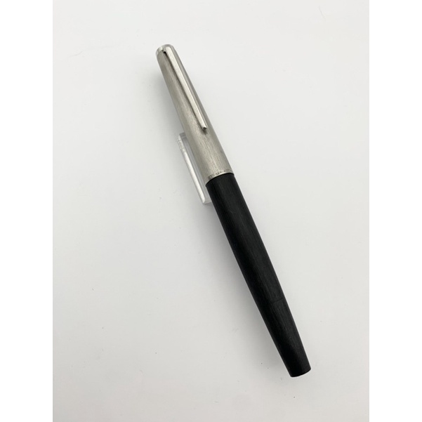 Bút mực Montblanc 225 Matte Black & Brushed Silver Fountain Pen - 1550.41270
